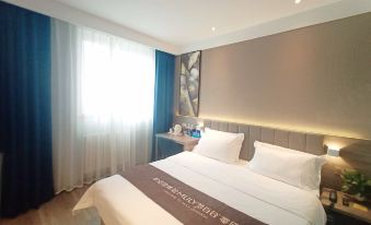 7 Days Premium Hotel (Beijing Railway Station Guangqumenwai Subway Station)