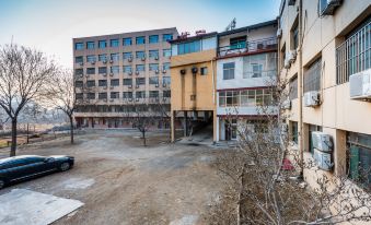 Langyashan Red Manor Farmhouse