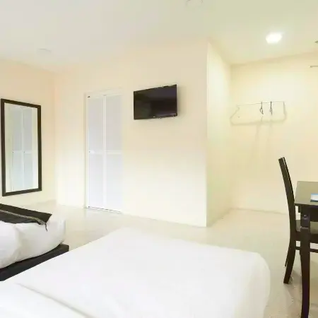 M S Hotel, Tengku Kelana KTM Klang