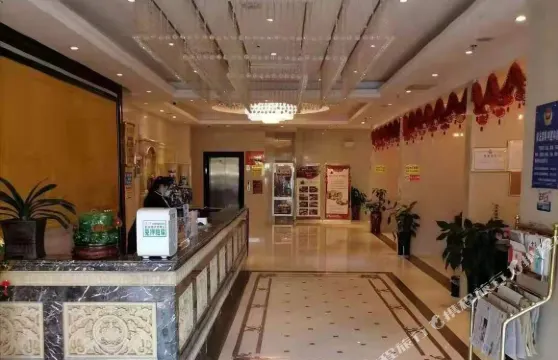 商南霄龍商務酒店