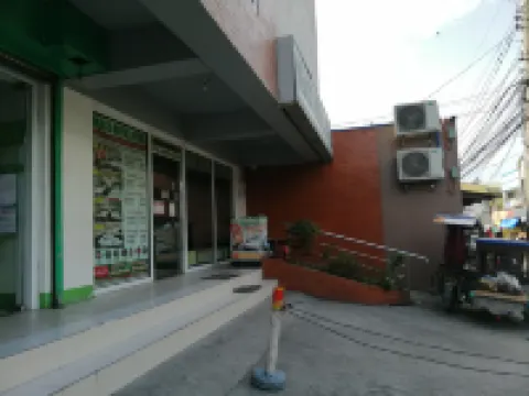 メアコ ロイヤル ホテル - ビナン ビニャンのホテル