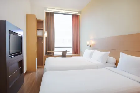 Ibis Singapore Novena