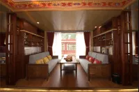 Dege Red Paradise Theme Culture Hotel Hotels in Dege