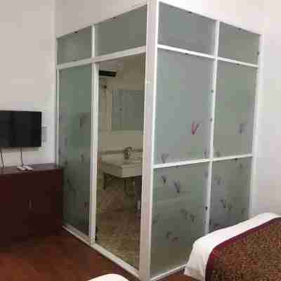 白山松江河長白山西坡換乘中心（新山門）對面度假別墅（6號店） Rooms