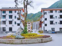 Shennongjia Courtyard Farm