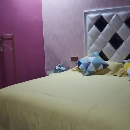 Q Stylish Homestay