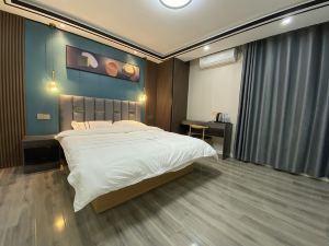 Chu shi nuan ju Hotel(Lianyungang high speed railway station store)