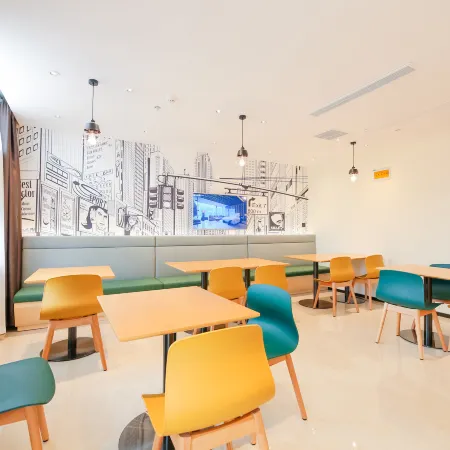 City Comfort Inn Hotel (Longkou Donglai Jie Boshang Shopping Plaza)