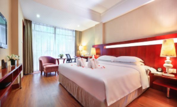 Elite Garden Hotel