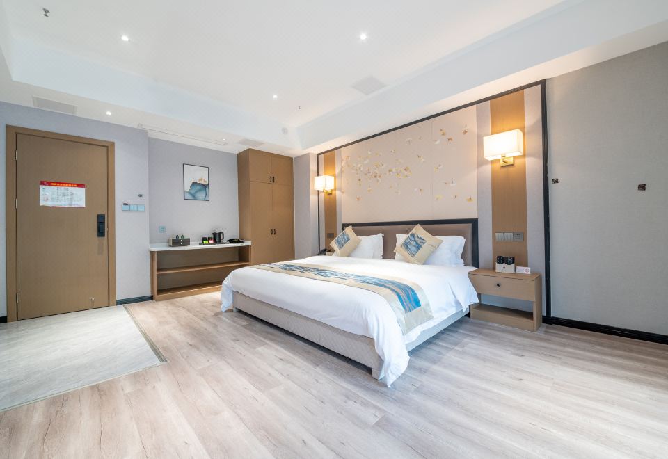 3. 충칭 펑상 호텔..