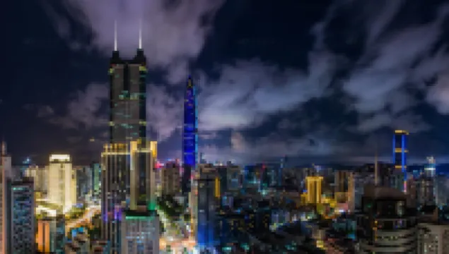 She & He International Apartment (Shenzhen Luohu Theater Mixc)