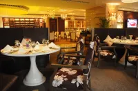 Zhongshan Yihe Junli Hotel (Holiday Plaza Branch)