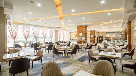 Yujing International Hotel Отели в г. Наньпин