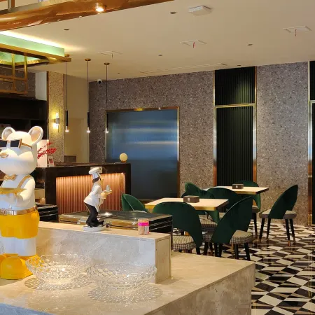 Lushan Yunlian Hotel (Guling Street Cableway Upper Platform)