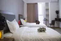 Yunjin Business Hotel