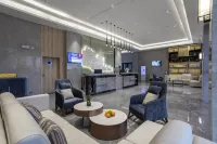 Yester Hotel (Quanzhou Government Affairs Center Gymnasium Branch) - parking