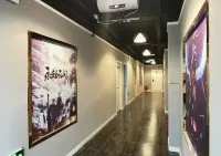 Free People E-sports Hotel