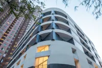 base WENDING Serviced Apartment Отели рядом с достопримечательностью «Huadongligong University (xuhuixiaoqu)»