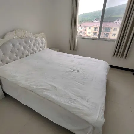 Chishui Waterfall Apartment