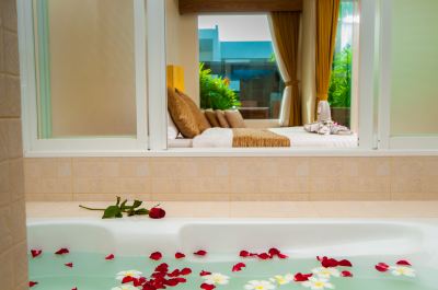 デラックスルーム(プール利用可) カタラッキー ヴィラ&プールアクセス プーケットの写真