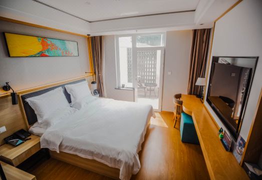 앳 프리 호텔(차오종차오 다리 창핑 베이징)