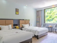 Xinyi Leisure Hotel Hotels near Huanglong National Scenic Spot