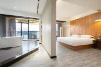 Xian Hotel (Hezhou Municipal Plaza Store)