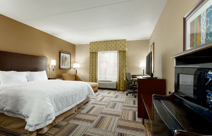 Hampton Inn & Suites Laurel