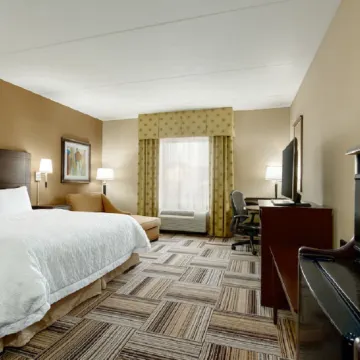 Hampton Inn & Suites Laurel