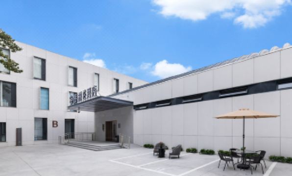 Palace Hotel (Beijing South Railway Station Jiaomen West Subway Station)