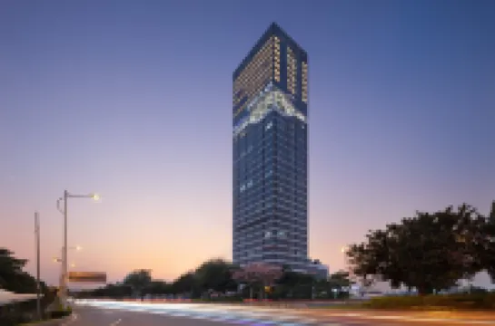 Radisson RED Guang Zhou South Railway Station Hotel in zona Changlong Birds Park