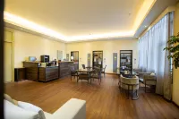 Swiss Hotel Apartment - Holiday Apartments