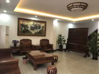 Lingchuan Baiyuan Flower Hotel
