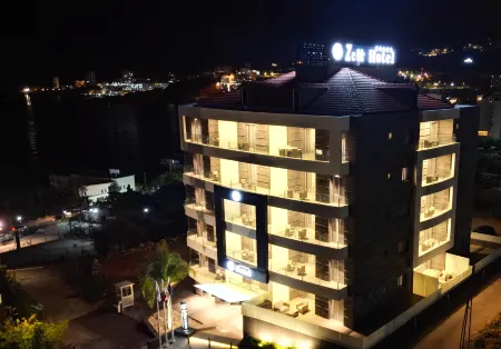 Zett Hotel Отели рядом с достопримечательностью «Lavender Ville Wedding Venue»