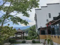 Fengxin Baizhang Mountain Lingjing Villa (Baizhangsi Scenic Area Branch)