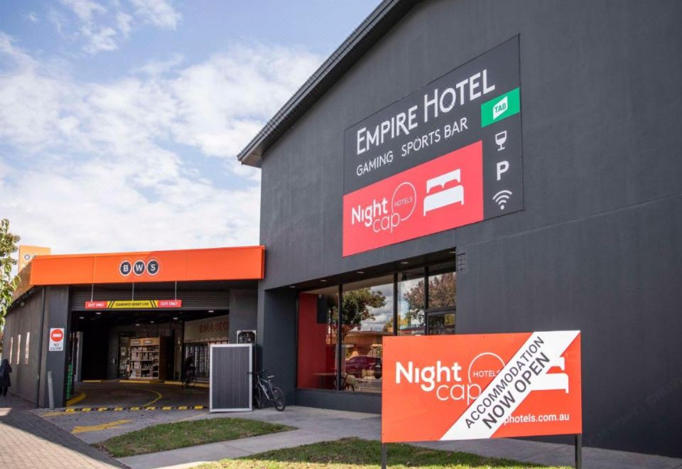 나이트캡 호텔 내부