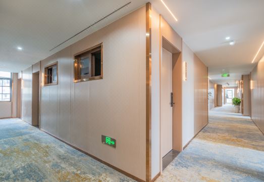 청두 화이 호텔 (화시 병원 화시바 지하철역)