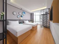 Ai Mega Hotel (Taiyuan Datong Road Taigang West Gate) Hotels near Jian Caoping