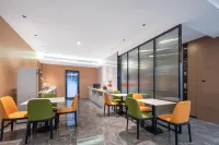 Collection Hotel (Ezhou Huahu High-Speed Railway Station) - 공항 셔틀버스