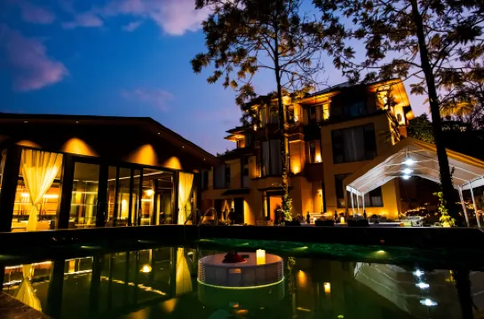 Herald Of Autumn Homestay