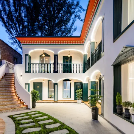 Bajianli Homestay (Yining Airport Liuxing Street)