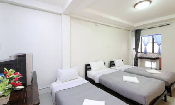 Collection O Centre Place