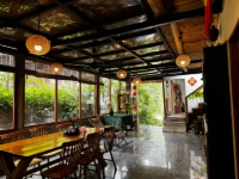 湖畔·自家院子民宿（清遠桃花湖店）