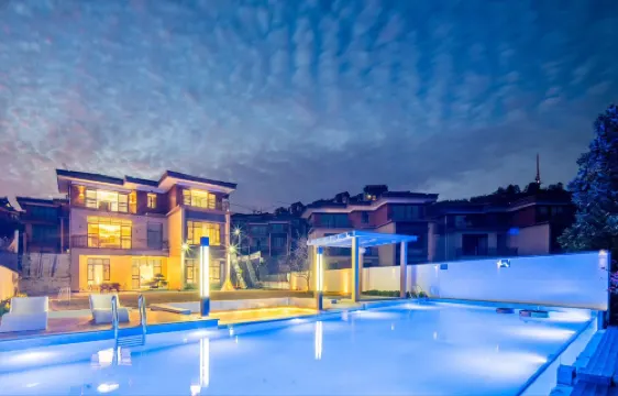 Fogang Xile Valley Phoenix Hot Spring Swimming Pool Vacation Apartment