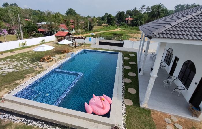 Grand Aeden Villa