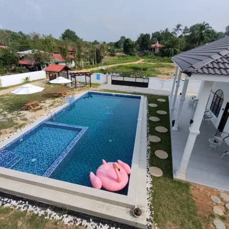 Grand Aeden Villa