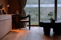 Aomozon Stay·Liuxia Village Hotels in Xinyi