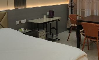 Changshan Hongqun Hotel