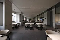 Xuchang Fat Donglai Times Square Cao Wei Ancient City Atour Hotel Hotel di Xuchang