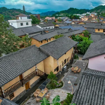 Dingnan Hakka Ancient Town - Guqin Academy Homestay